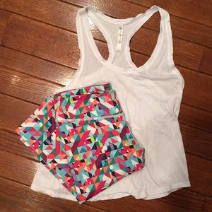 Fabletics Geometric Capri Legging Outfit